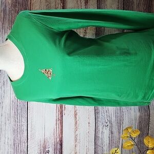 TARGET GREEN LONG SLEEVE PULLOVER CHRISTMAS TREE T-SHIRT